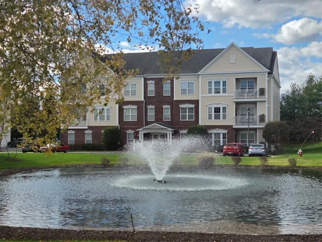 $469,000 | 636 Saxton Court, Unit 636, Central Islip, NY 11722
