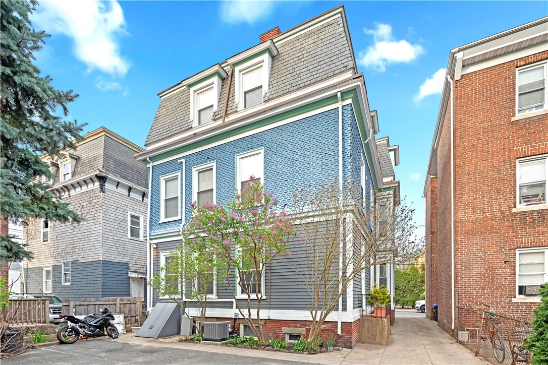 65 America Street Providence, RI 02903 - Photo 3 of 10