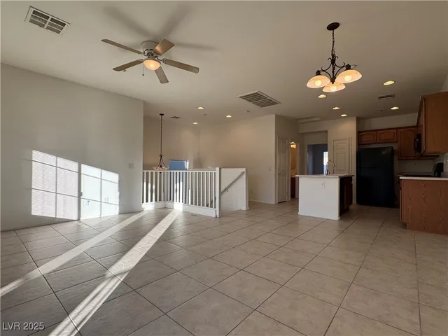 $1,825 | 7848 Solid Horn Court, Las Vegas, NV 89149