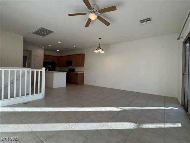 $1,825 | 7848 Solid Horn Court, Las Vegas, NV 89149