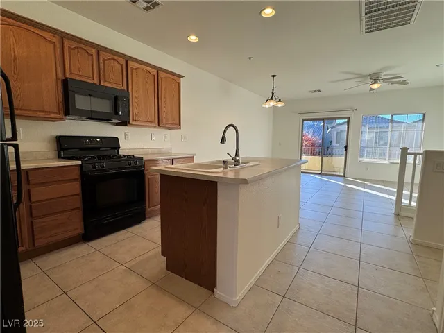 $1,825 | 7848 Solid Horn Court, Las Vegas, NV 89149