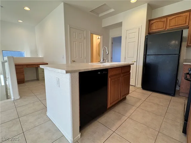 $1,825 | 7848 Solid Horn Court, Las Vegas, NV 89149