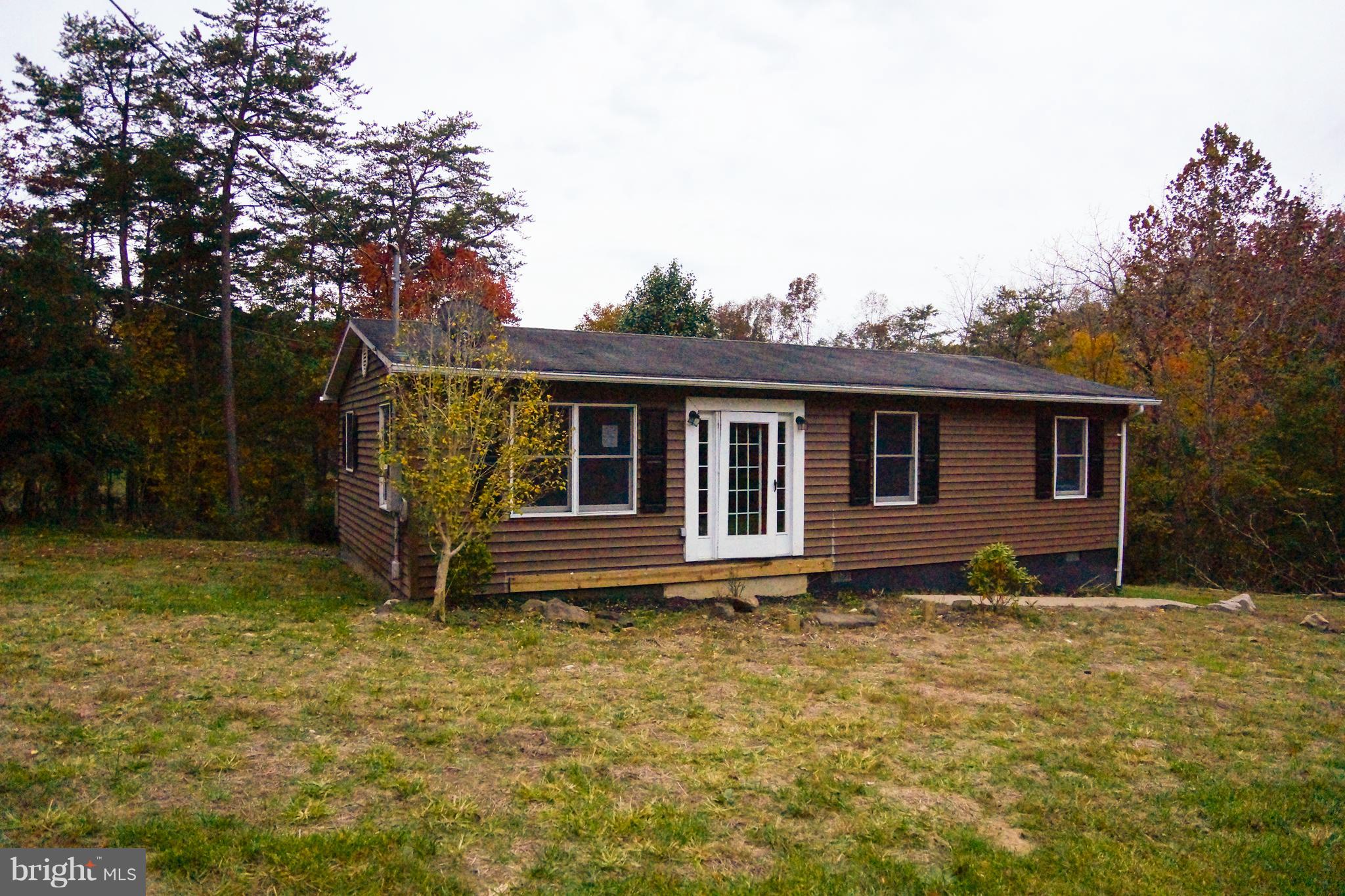 171 Royal Walnut Road Front Royal, VA 22630 - Photo 2 of 14 Exterior (Front)