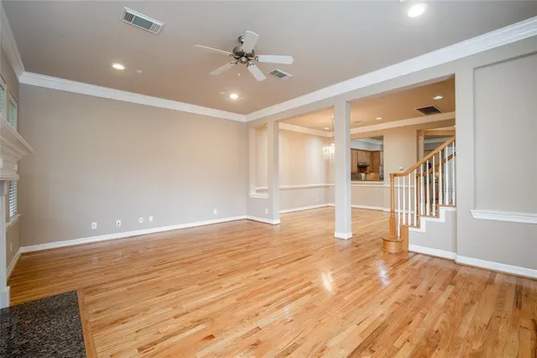 $3,000 | 2906 Royal Oaks Crest, Houston, TX 77082