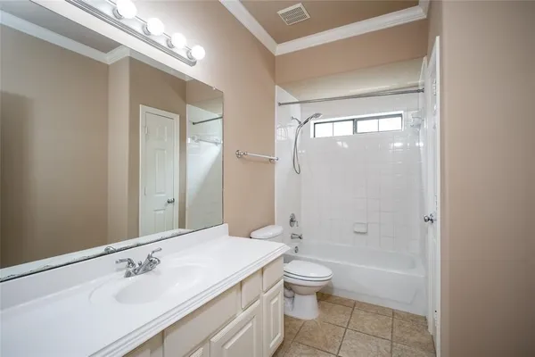 $3,000 | 2906 Royal Oaks Crest, Houston, TX 77082