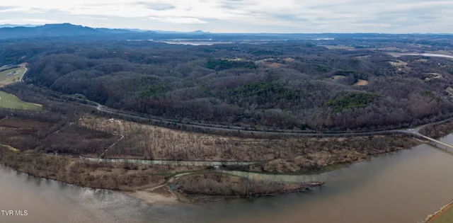 $624,900 | 1133 Industrial Road, Newport, TN 37821