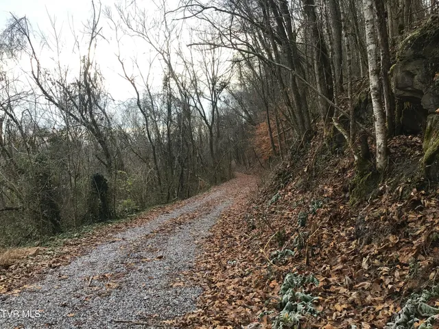 $624,900 | 1133 Industrial Road, Newport, TN 37821