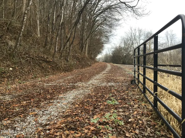 $624,900 | 1133 Industrial Road, Newport, TN 37821