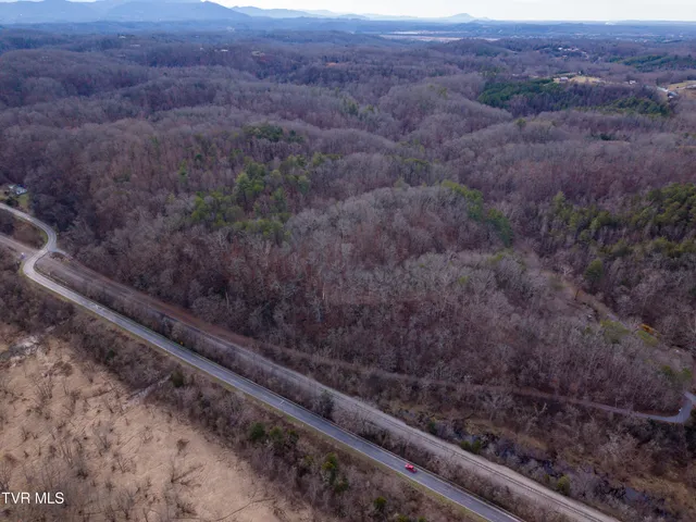 $624,900 | 1133 Industrial Road, Newport, TN 37821