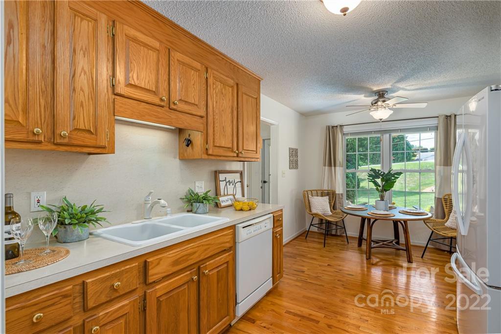 2407 Lake Shore Road South Denver, NC 28037 - Photo 8 of 23 Gallery Image 8