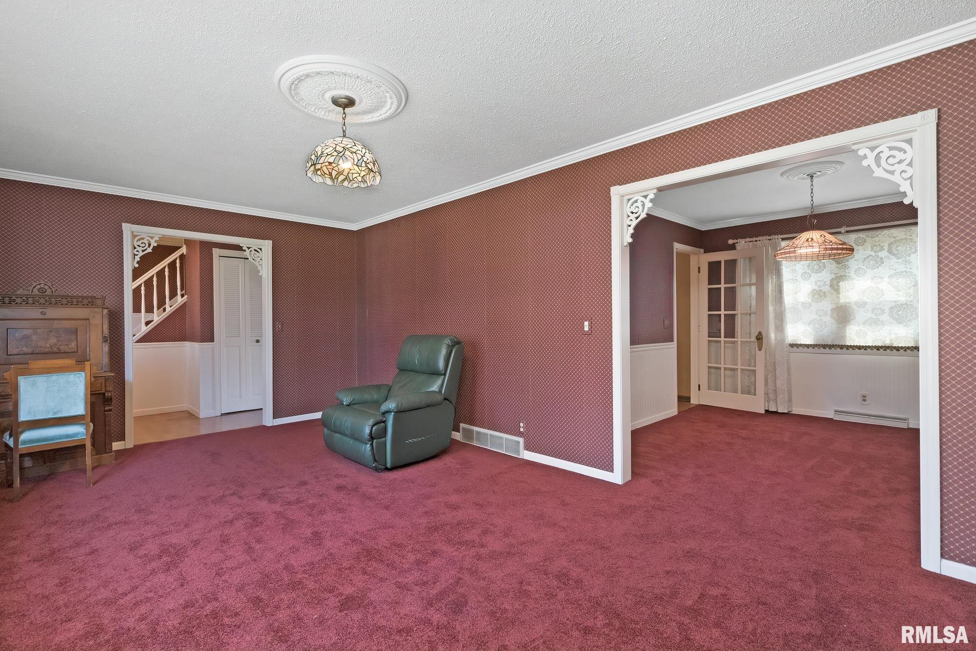 3731 Forest Road Davenport, IA 52807 - Photo 15 of 36 Gallery Image 15