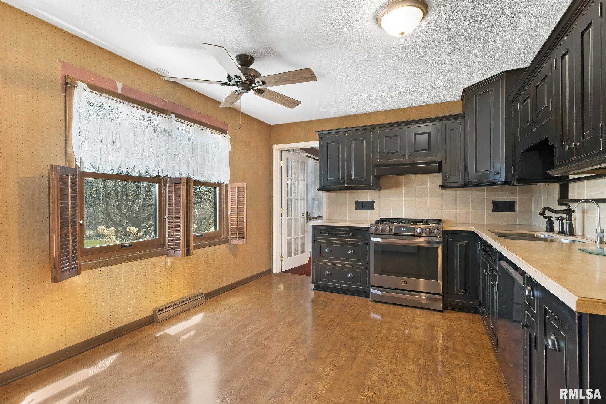 3731 Forest Road Davenport, IA 52807 - Photo 19 of 36 Gallery Image 19