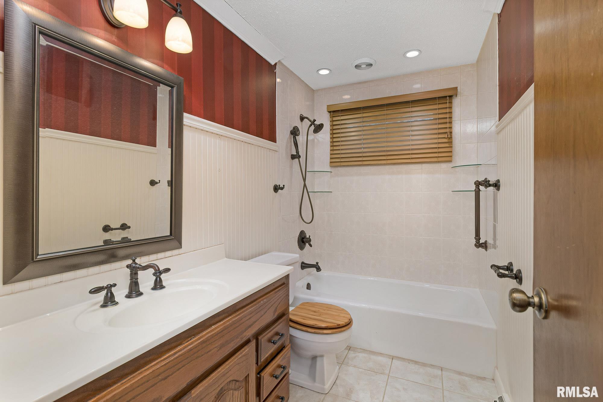 3731 Forest Road Davenport, IA 52807 - Photo 27 of 36 Gallery Image 27