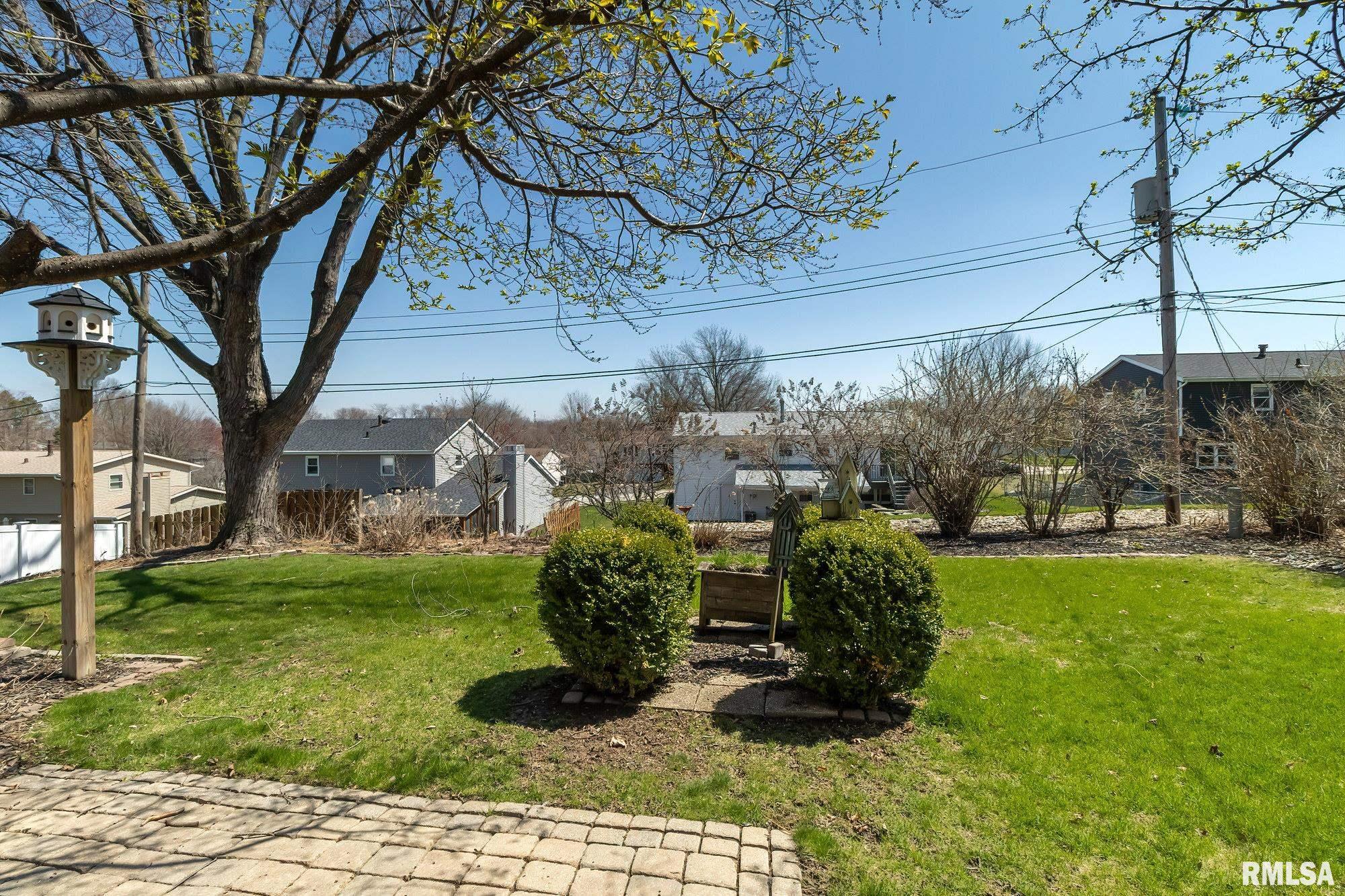3731 Forest Road Davenport, IA 52807 - Photo 7 of 36 Gallery Image 7