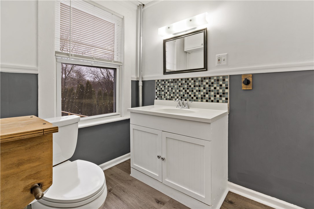 8 Pond Street Westerly, RI 02891 - Photo 14 of 38 Unit 1