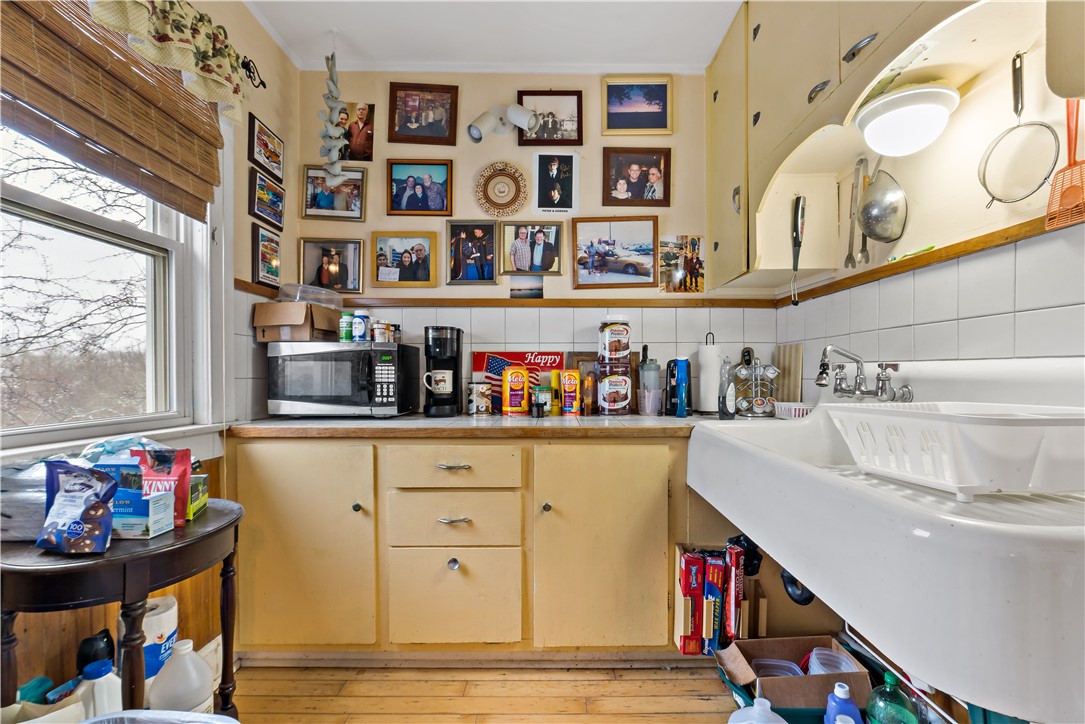 8 Pond Street Westerly, RI 02891 - Photo 19 of 38 Unit 2