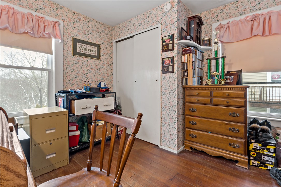 8 Pond Street Westerly, RI 02891 - Photo 21 of 38 Unit 2