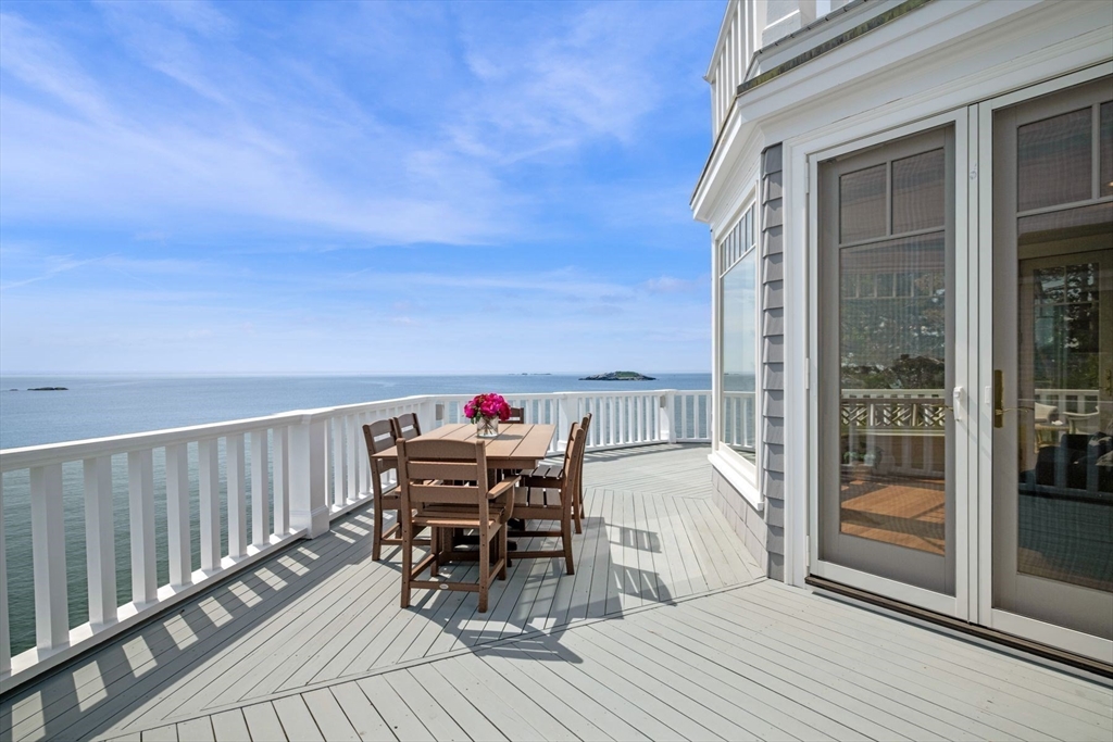 16 Coolidge Road Marblehead, MA 01945 - Photo 10 of 41