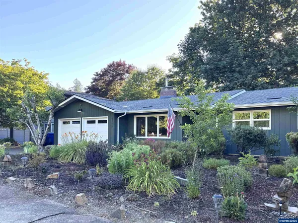 $470,000 | 3870 Saxon Drive South, Salem, OR 97302