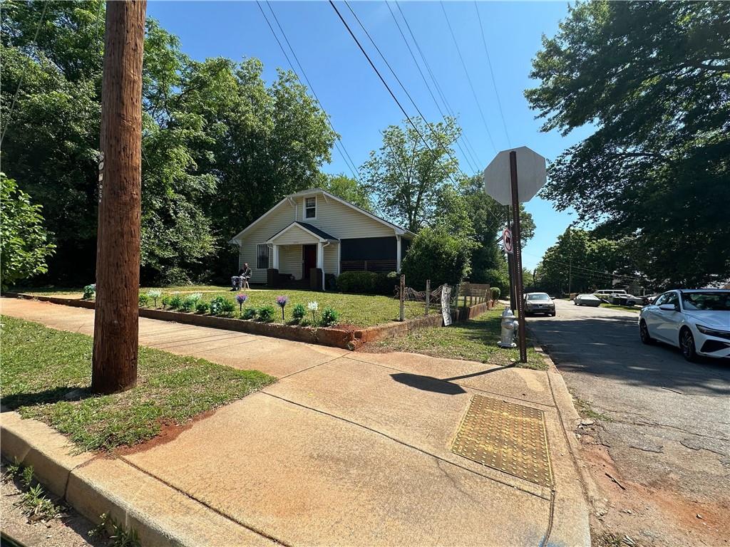 1898 Sylvan Ridge Drive Southwest Atlanta, GA 30310 - Photo 13 of 15