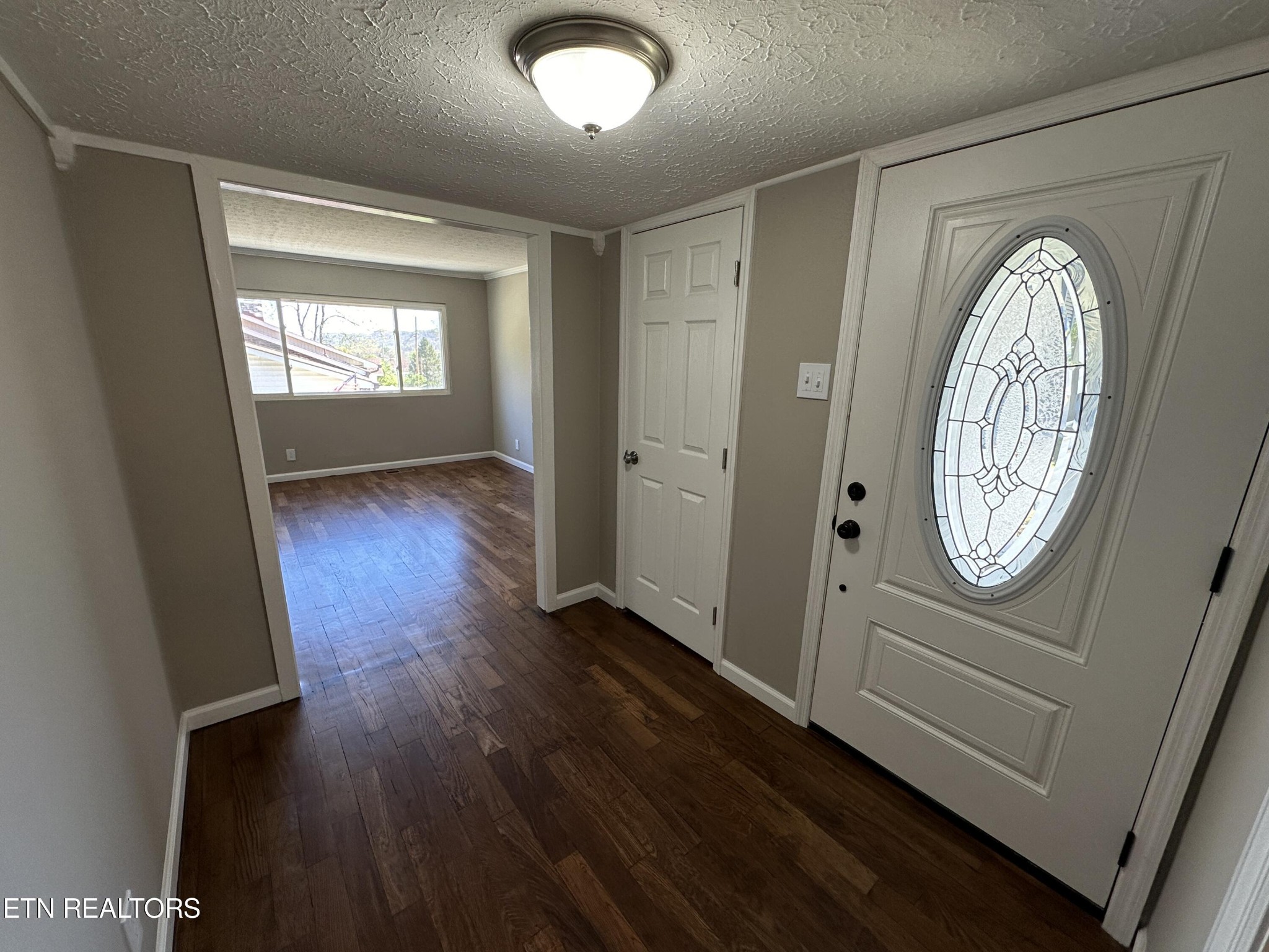 109 East Magnolia Lane Oak Ridge, TN 37830 - Photo 10 of 27