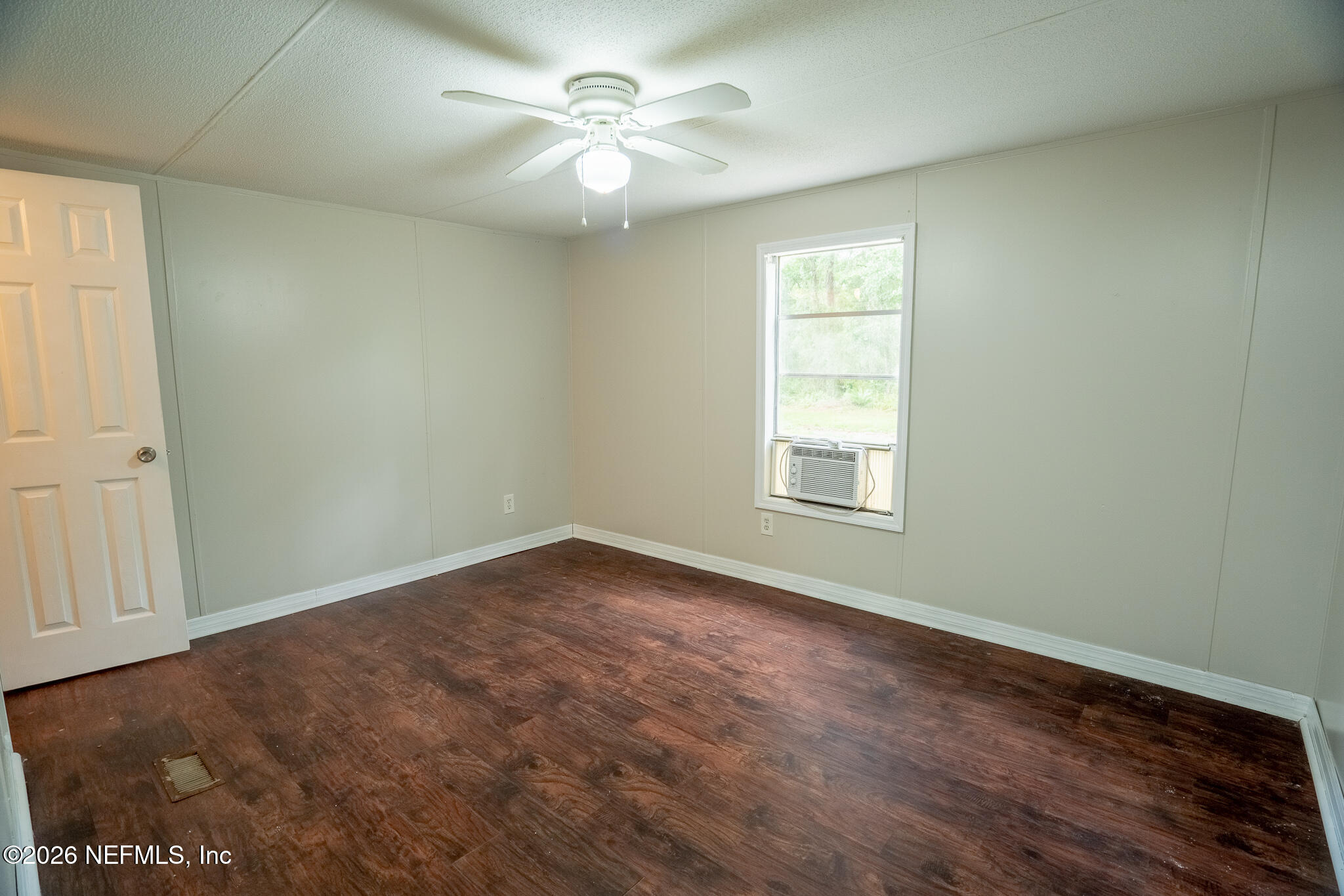 3180 Pacetti Road, Unit A St. Augustine, FL 32092 - Photo 8 of 23 an empty room with a window