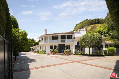 $8,995,000 | 760 North Beverly Glen Boulevard, Los Angeles, CA 90077