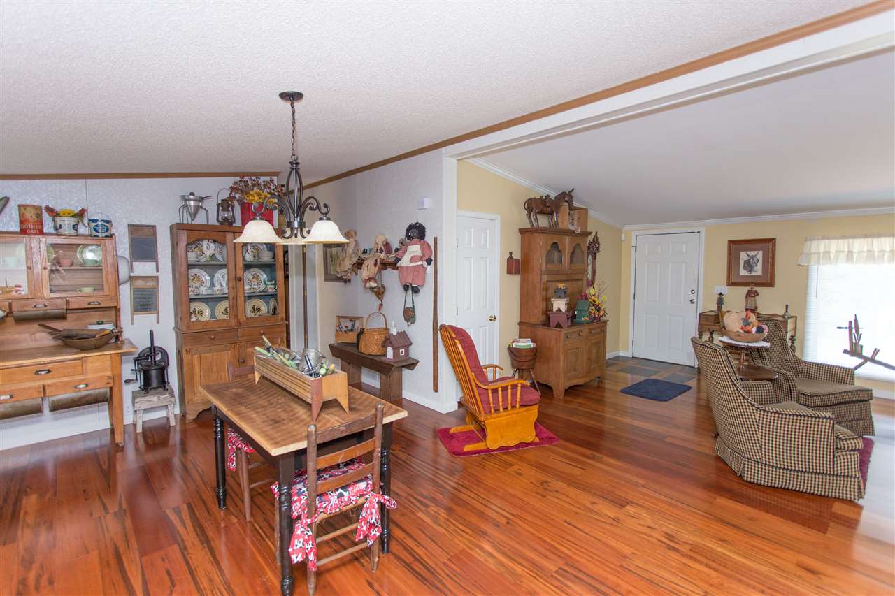 1063 Beauchamp Road Russellville, KY 42276 - Photo 10 of 35 Gallery Image 10