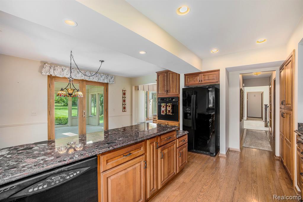 8477 Ranch Estates Road Clarkston, MI 48348 - Photo 11 of 50