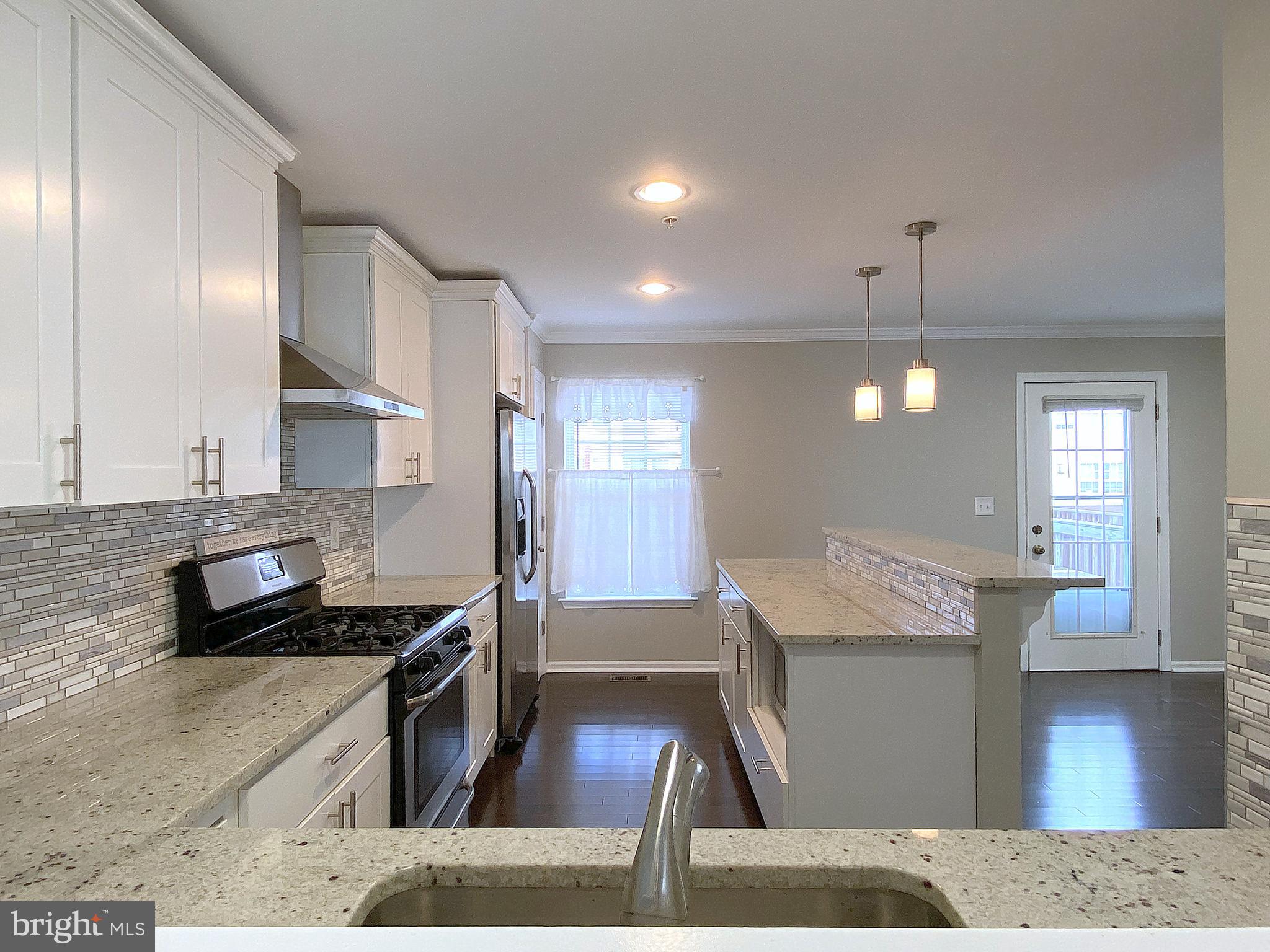 9713 Selfridge Road Middle River, MD 21220 - Photo 3 of 96