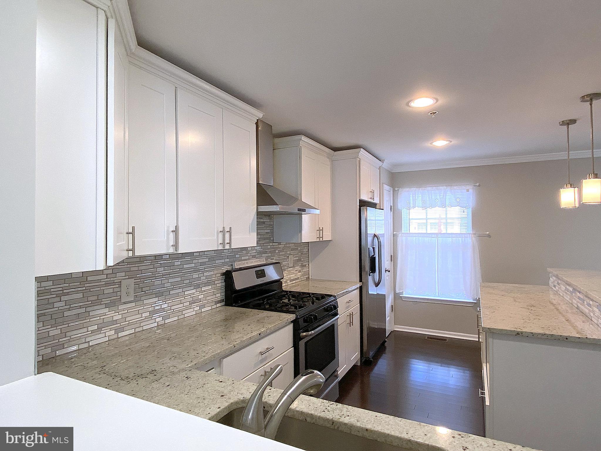 9713 Selfridge Road Middle River, MD 21220 - Photo 4 of 96