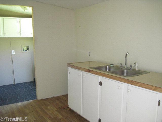 848 Manley Farm Road Reidsville, NC 27320 - Photo 3 of 7 Kitchen.