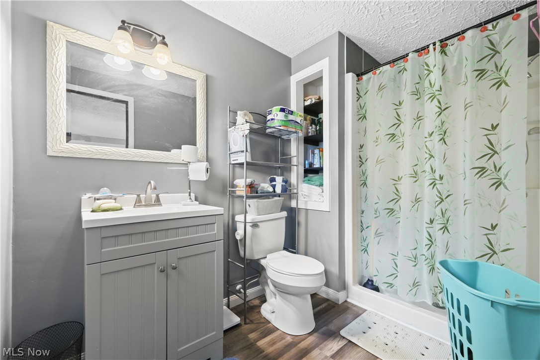 1761 May Road Mogadore, OH 44260 - Photo 20 of 46 master bathroom