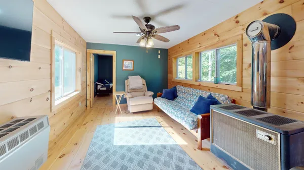 $189,000 | 73 Homestead Drive, Lakeville, ME 04487