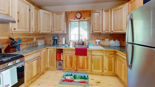 $189,000 | 73 Homestead Drive, Lakeville, ME 04487