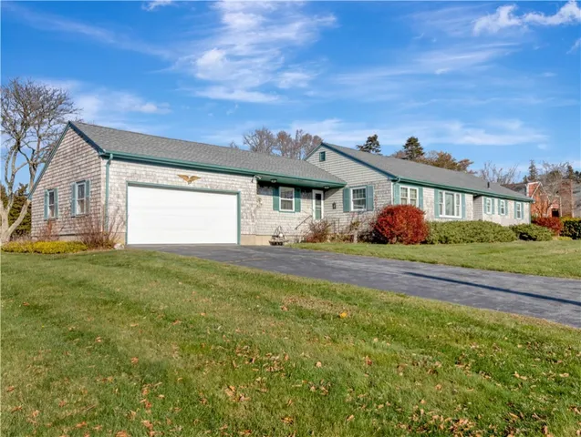 $795,000 | 89 North Court, Tiverton, RI 02878