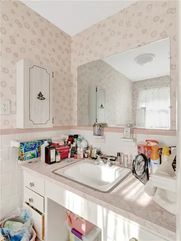 $795,000 | 89 North Court, Tiverton, RI 02878