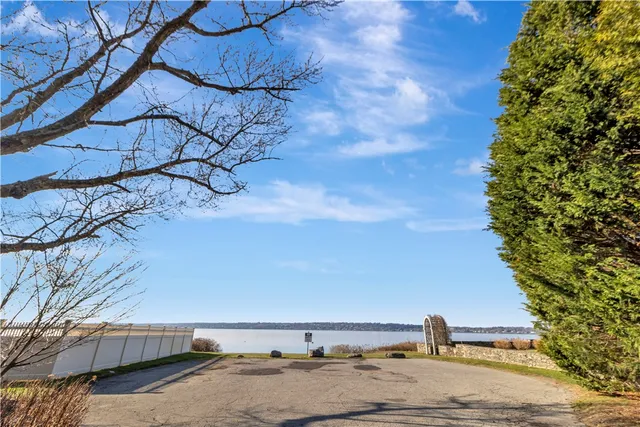 $795,000 | 89 North Court, Tiverton, RI 02878