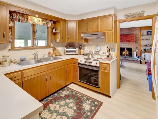 $795,000 | 89 North Court, Tiverton, RI 02878