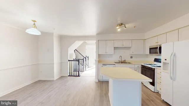 $3,400 | 26071 Ridge Manor Drive, Damascus, MD 20872