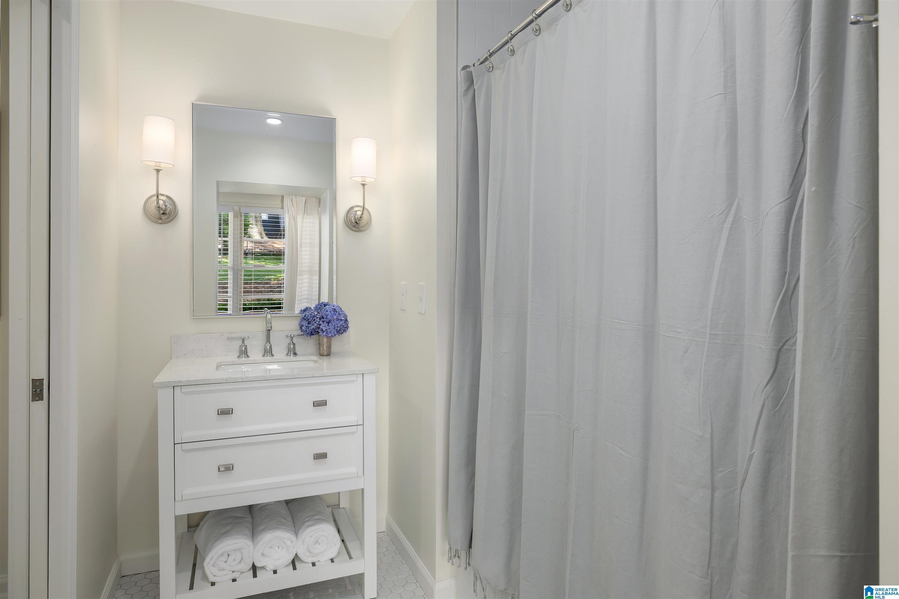 4228 Warren Road Birmingham, AL 35213 - Photo 30 of 41