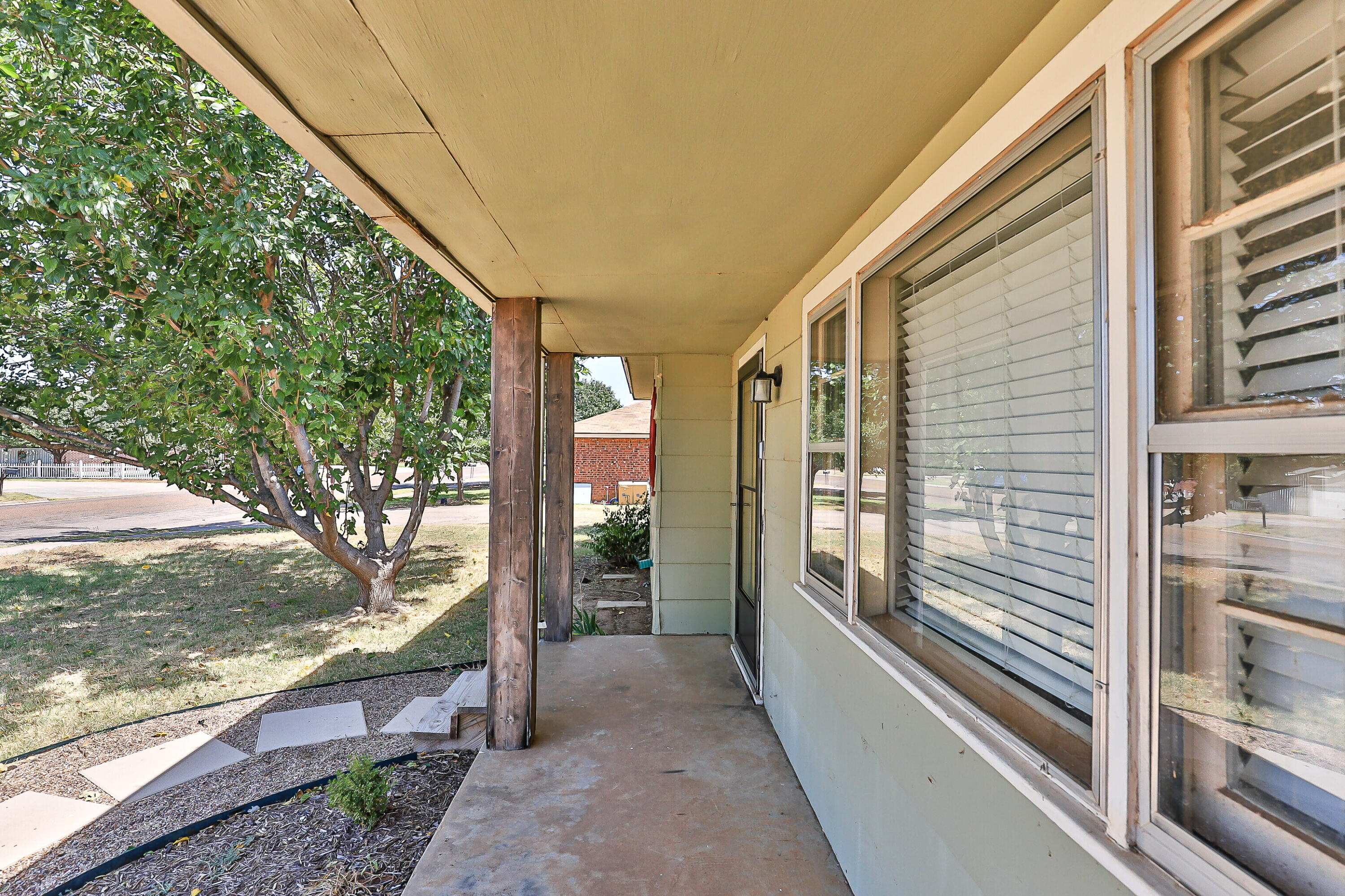 4431 Jarvis Street Lubbock, TX 79416 - Photo 7 of 32 4431 Jarvis-7