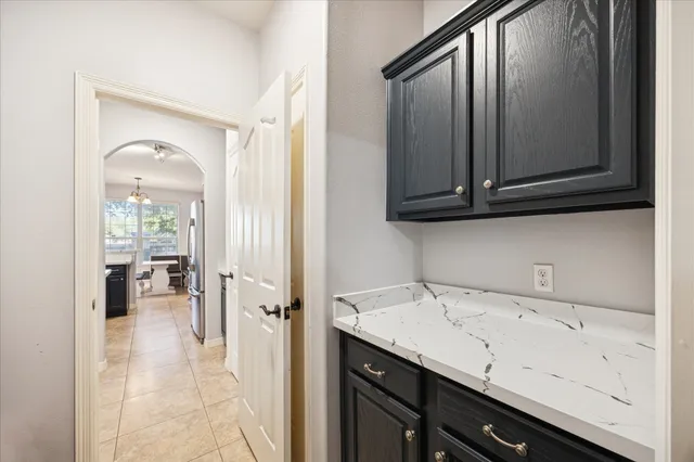 $2,400 | 6426 East Linpar Court, Houston, TX 77040