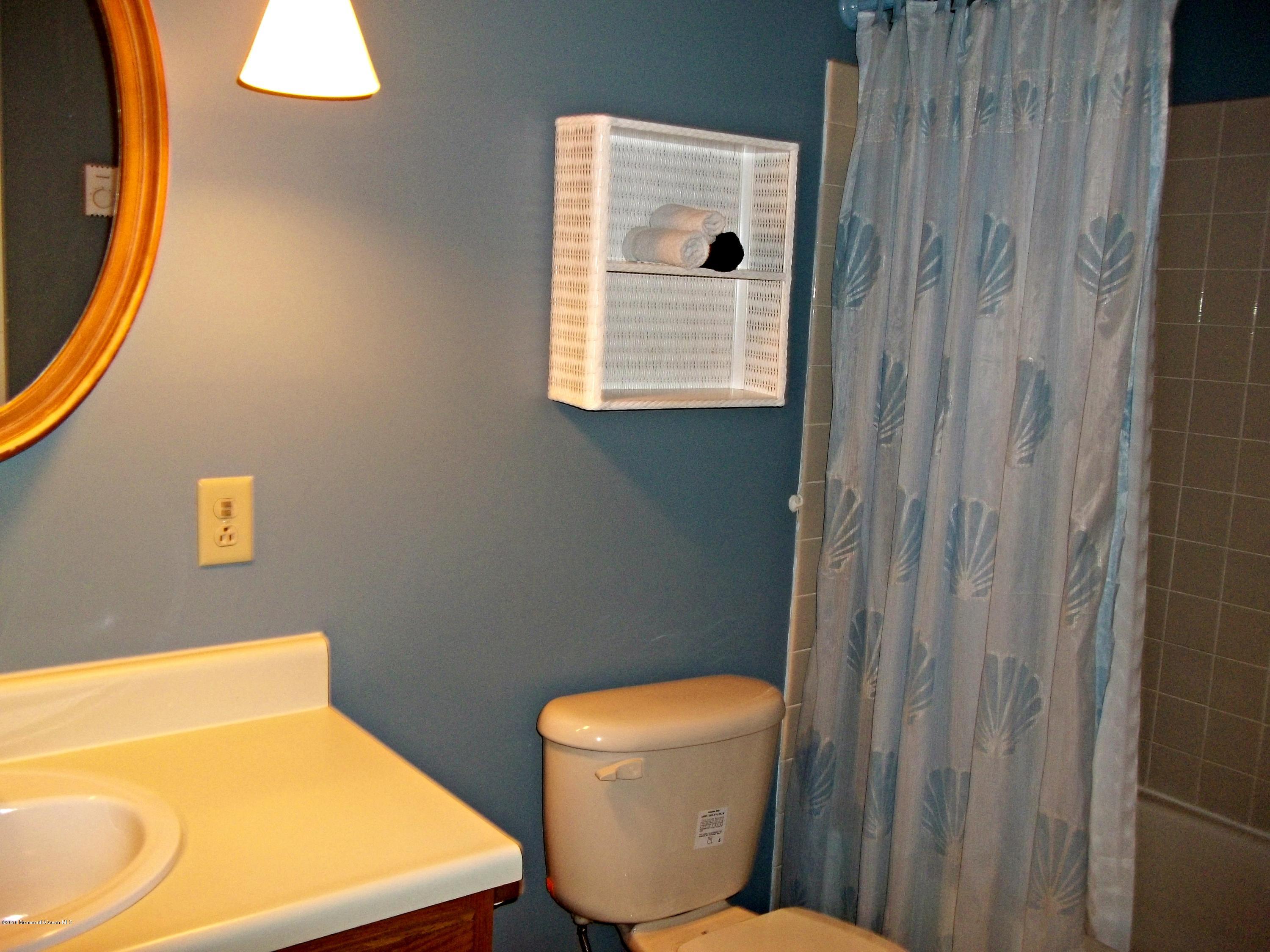 43 Ashley Road Whiting, NJ 08759 - Photo 18 of 27 43 Ashley Ct, Whiting 006