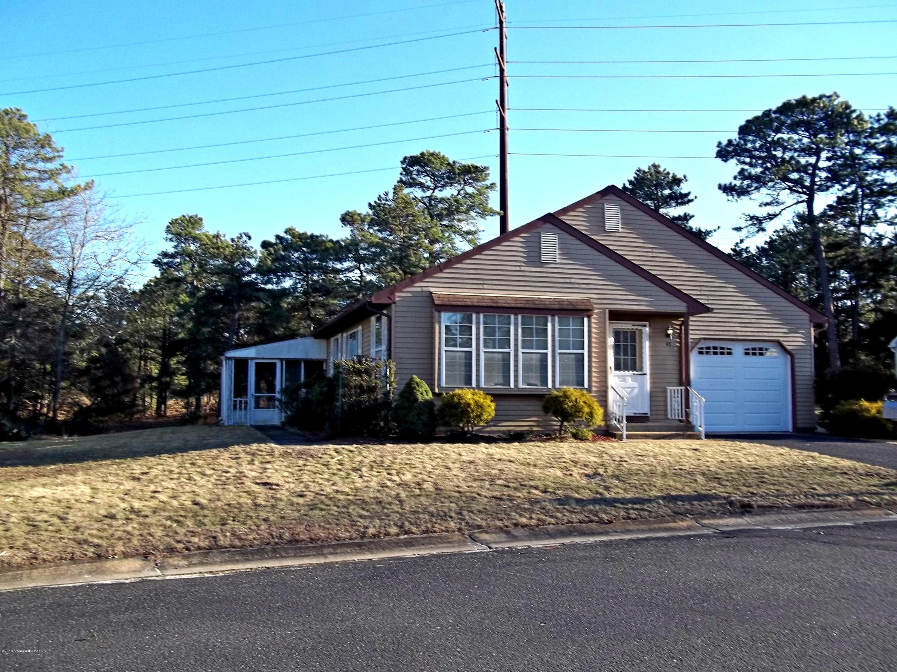 43 Ashley Road Whiting, NJ 08759 - Photo 3 of 27 43 Ashley Ct, Whiting 023
