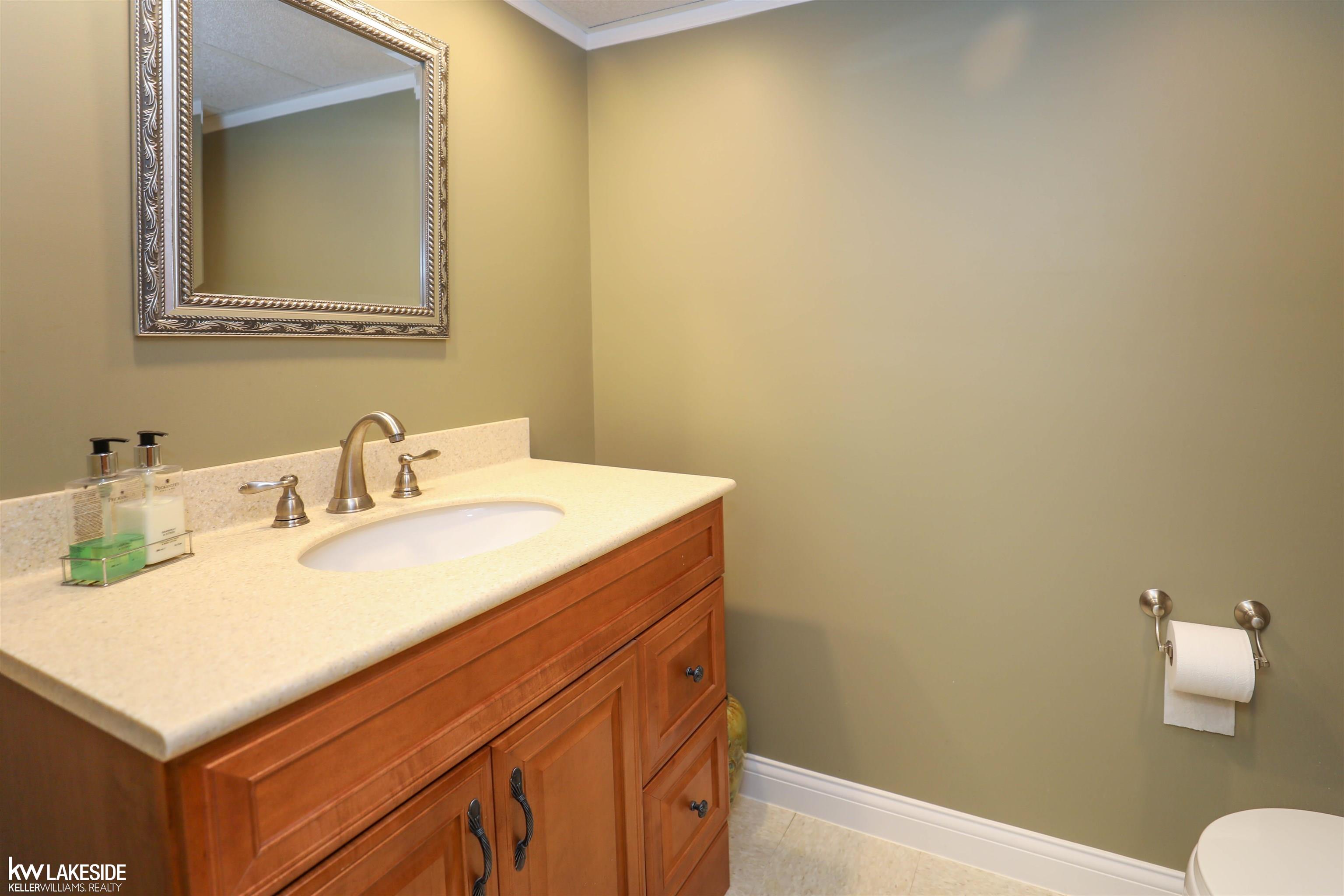 49 Renaud Road Grosse Pointe, MI 48236 - Photo 43 of 52 50104865-42.JPG