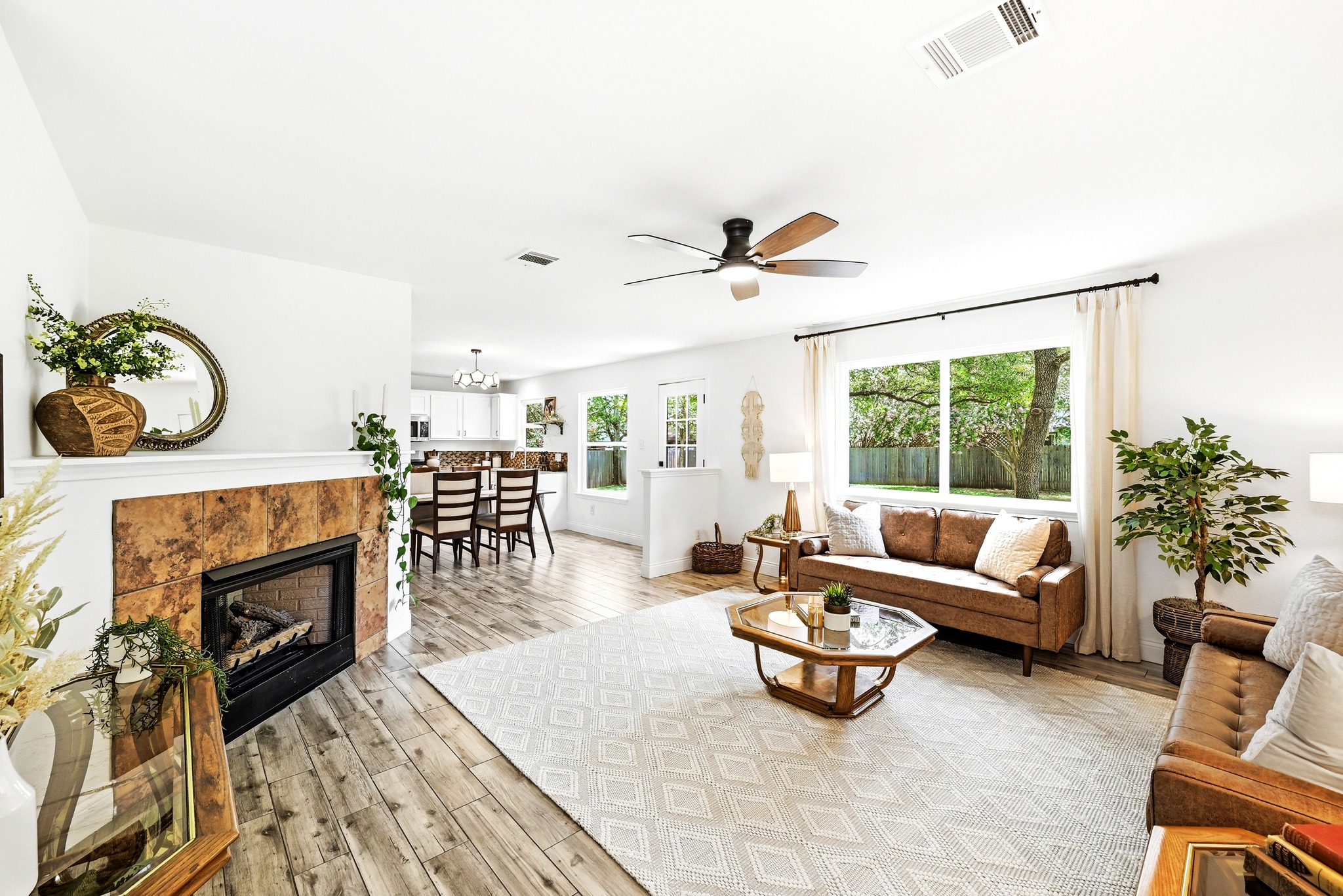 1801 Monks Tale Court Austin, TX 78748 - Photo 4 of 36