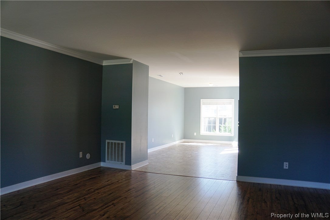 215 Quarterpath Road, Unit 215 Williamsburg, VA 23185 - Photo 10 of 28 Gallery Image 10