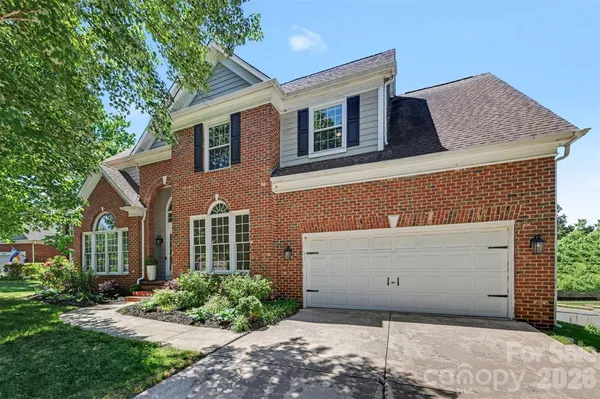 $620,000 | 6213 Knightsgate Court, Charlotte, NC 28269