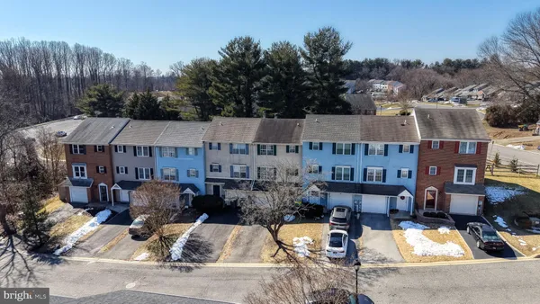 $339,900 | 15 Ingrid Court, Wilmington, DE 19808